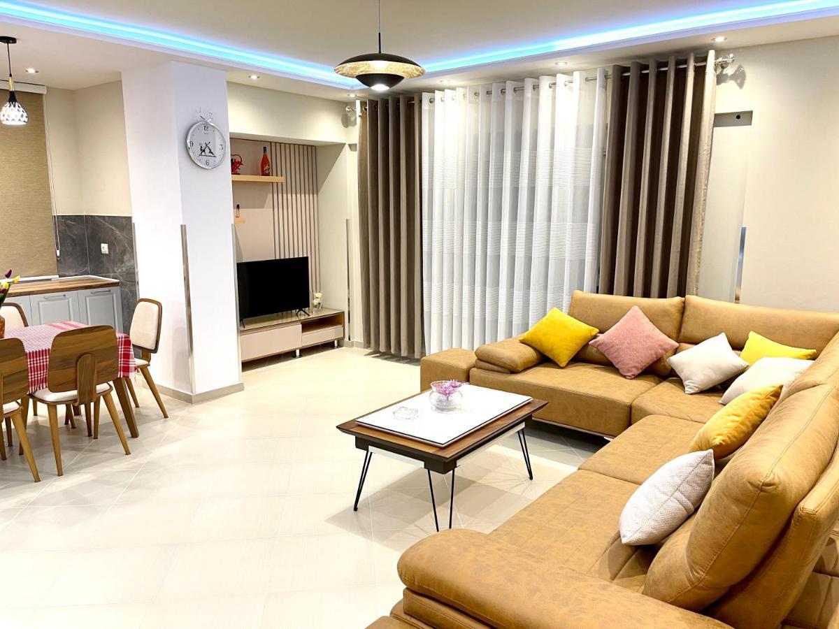 Hotel Queen Isabella Premium Vlorë Exterior foto
