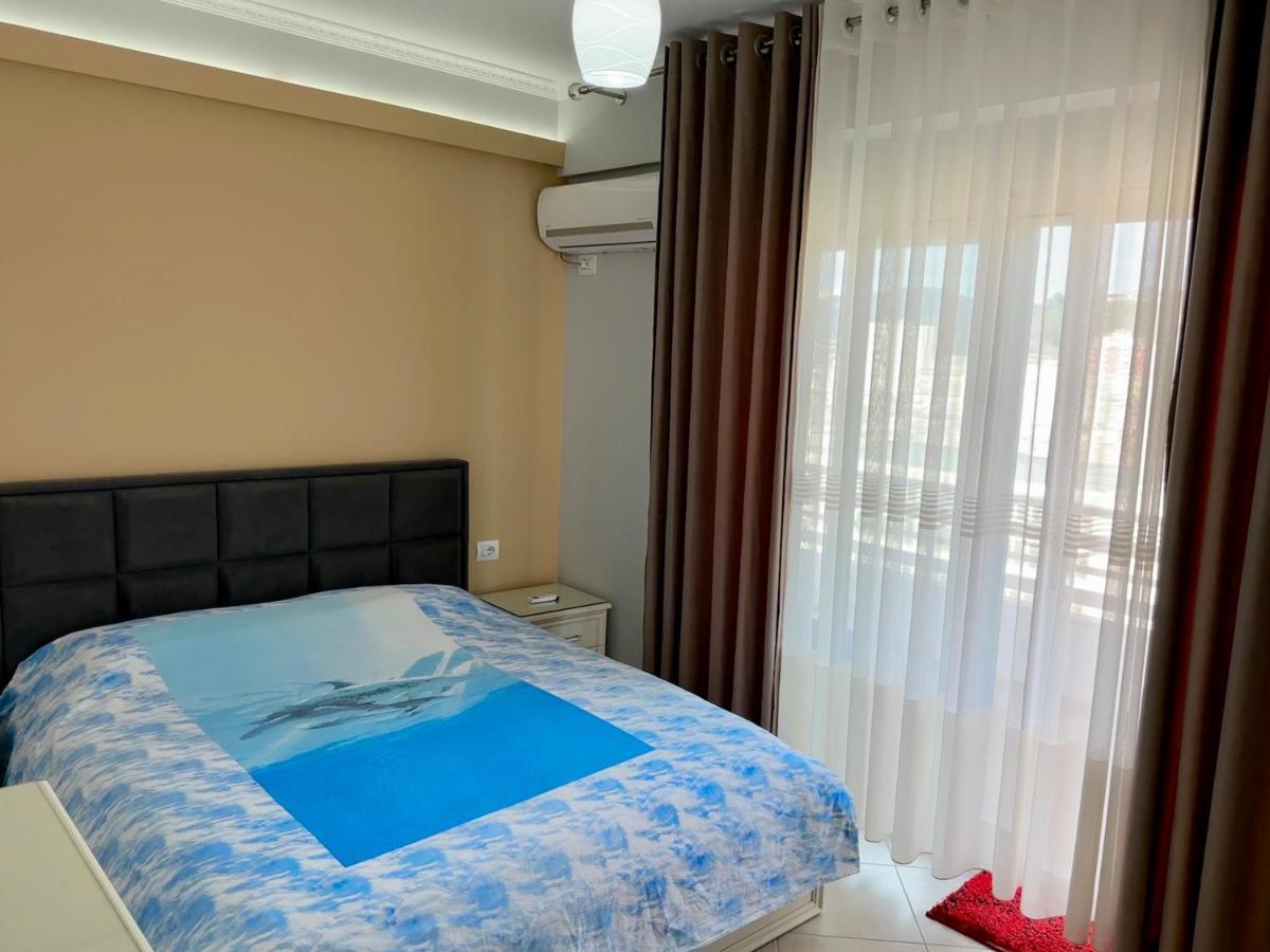 Hotel Queen Isabella Premium Vlorë Exterior foto